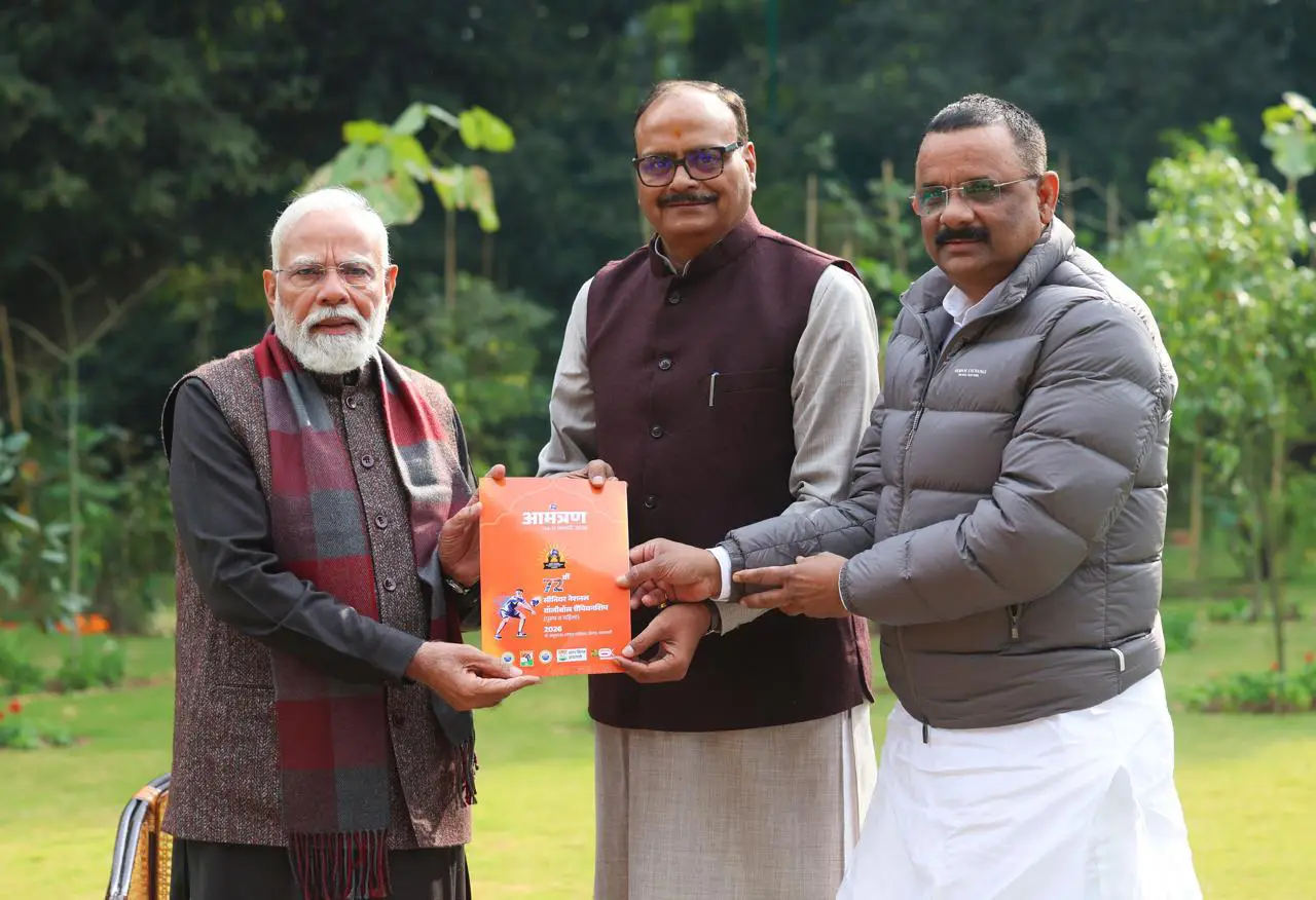 Invitation presentation to Hon'ble Prime Minister